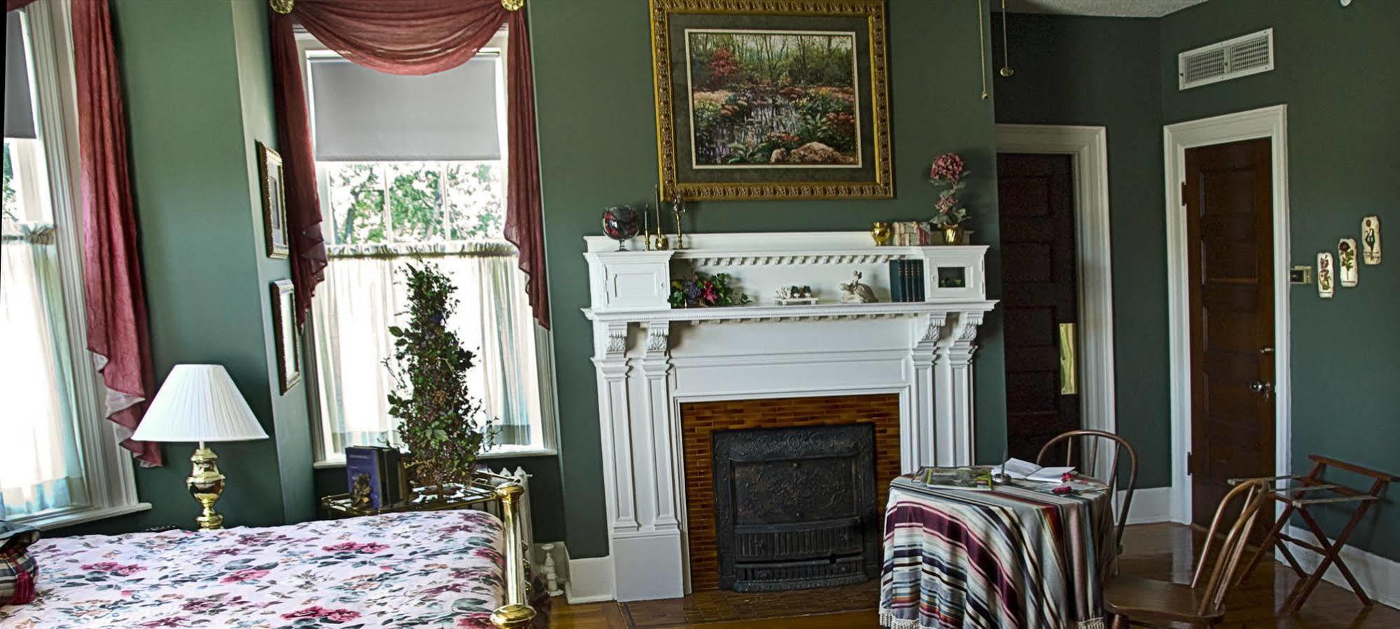 إندبيندينس Hawthorn Bed And Breakfast المظهر الخارجي الصورة