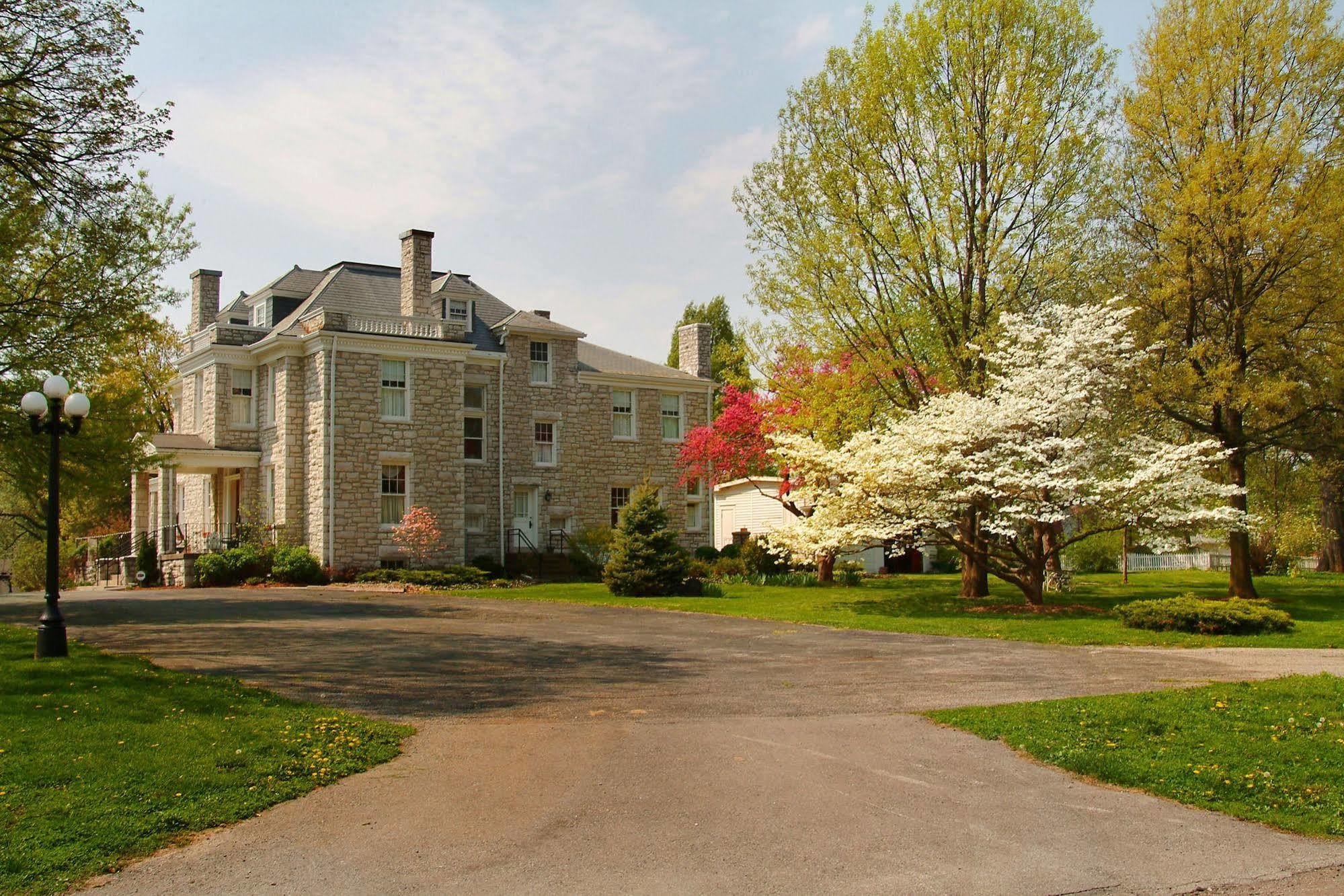 إندبيندينس Hawthorn Bed And Breakfast المظهر الخارجي الصورة