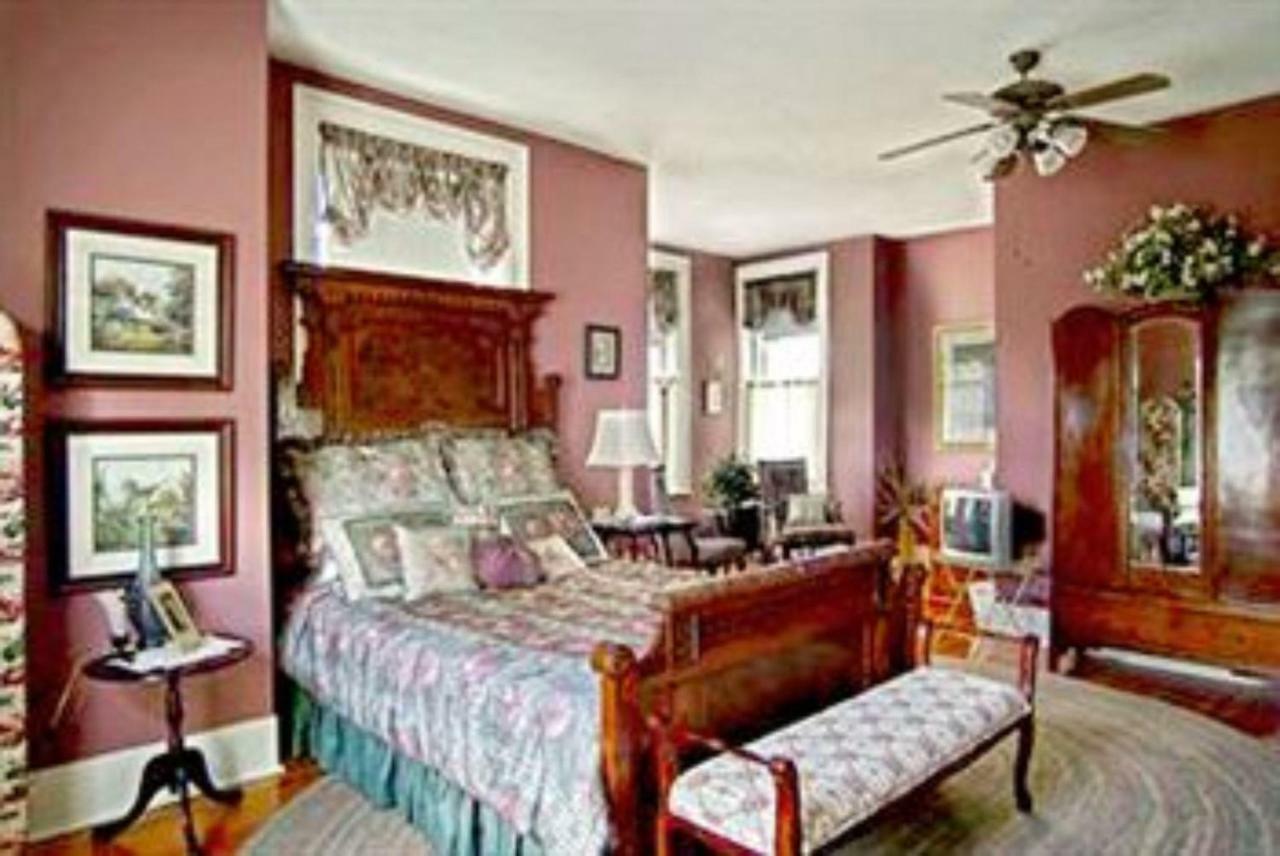 إندبيندينس Hawthorn Bed And Breakfast المظهر الخارجي الصورة