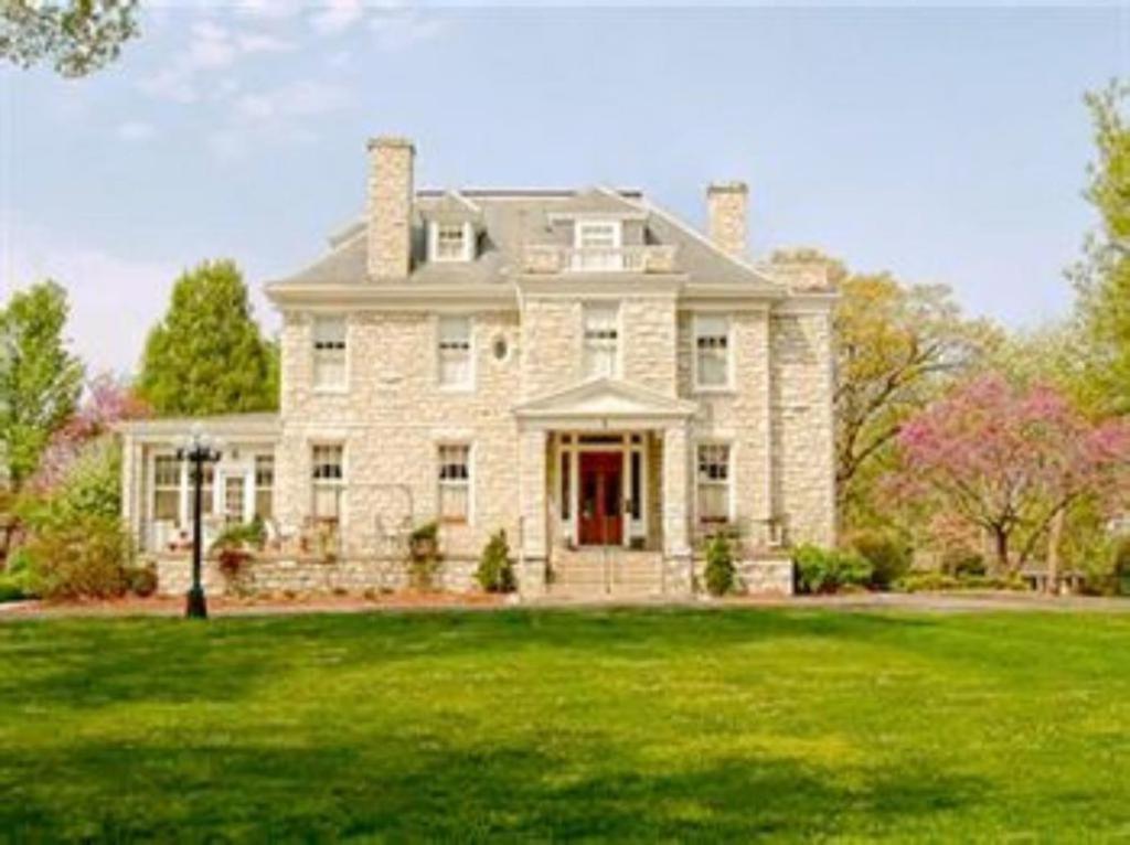 إندبيندينس Hawthorn Bed And Breakfast المظهر الخارجي الصورة